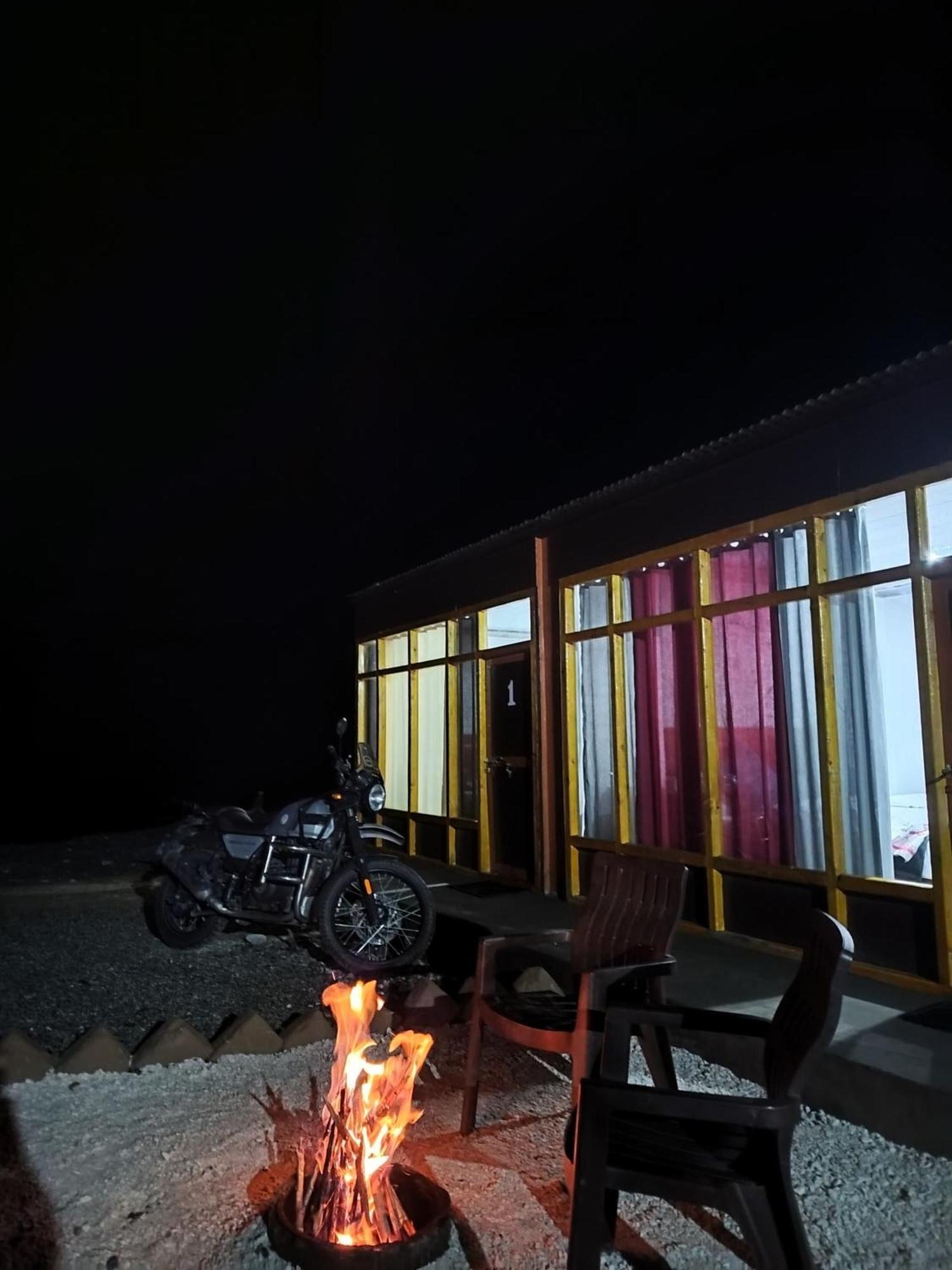 Ibex Spangri Cottage Lukung Exterior foto